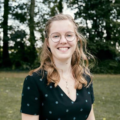 Portrait de Julia Fauvel, masseur-kinésithérapeute au Havre